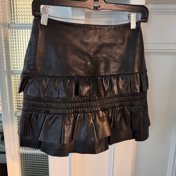 NEW Maje Leather Skirt Black Jupia Ruffle Mini A Line $595 Size 34 FR / 6 US - Picture 2 of 13